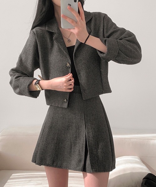 BEIDELLI（ベイデリー）の「[BELLIDE MADE] ヘリンボーンチェックジャケット+スカートセットアップ（セットアップ・レディース・ブラック/ブラウン・FREE）」の2枚目の写真