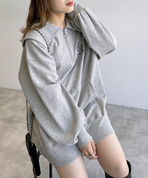 w closet（ダブルクローゼット）の「ハーフジップエンブレム刺繍プルオーバー（スウェット・レディース・グレー/オフホワイト/スミクロ・FREE）」の13枚目の写真
