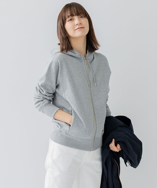 23区(ニジュウサンク)の「【洗える】オーガニックコットンテリー ジップアップ フーディー(パーカー・レディース・ネイビー系/ホワイト系/ライトグレー系・38)」の2枚目の写真