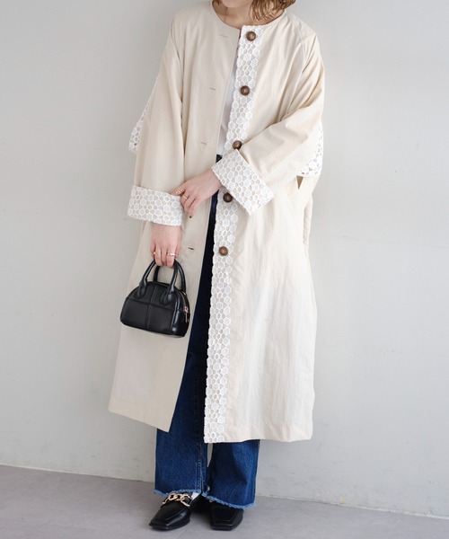 DISCOAT（ディスコート）の「バックフリルレースナイロンコート（ノーカラーコート・レディース・アイボリー・FREE）」の17枚目の写真