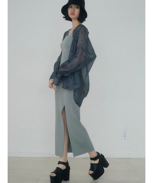 M me eme エムエメ ダブルストラップスリットワンピース グレー M me eme エムエメ ダブルストラップスリットワンピース - メルカリ