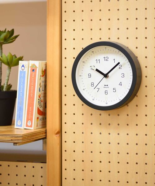 BRUNO（ブルーノ）の「蓄光7セグクロック（置時計・レディース・ダークグレー・ﾌﾘ-）」の5枚目の写真