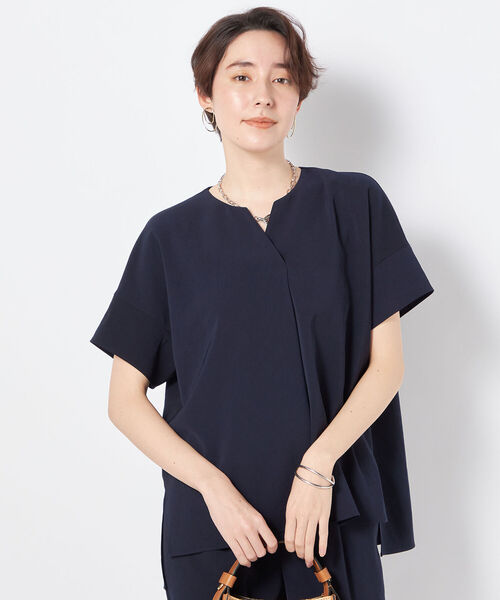 NOLLEY’S(ノーリーズ)の「ソリビア/ツイルキーネックブラウス(シャツ/ブラウス・レディース・ネイビー/ホワイト/ブラック・36/38)」の11枚目の写真