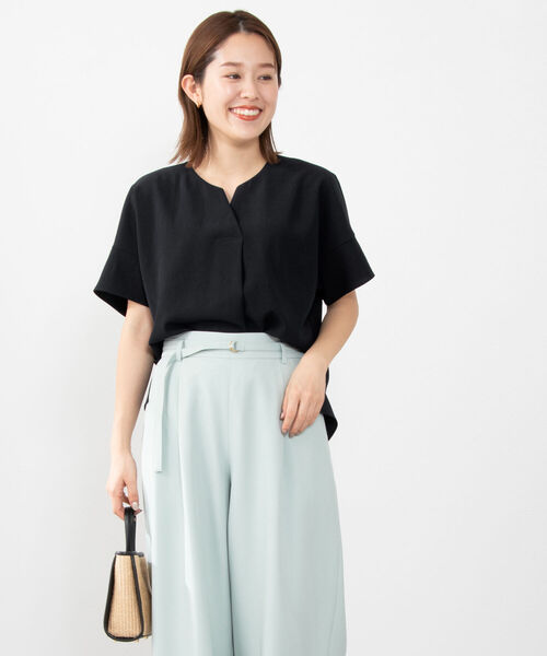 NOLLEY’S(ノーリーズ)の「ソリビア/ツイルキーネックブラウス(シャツ/ブラウス・レディース・ネイビー/ホワイト/ブラック・36/38)」の17枚目の写真