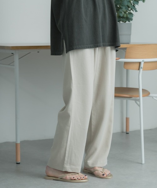 FORK&SPOON(フォークアンドスプーン)の「FORK&SPOON ラチネタックパンツ(その他パンツ・レディース・ライトベージュ/ブラック・2/1)」の2枚目の写真