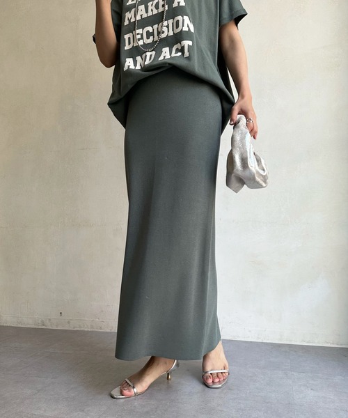 DouDou（ドゥドゥ）の「バックスリットニットスカート（スカート・レディース・ホワイト/ベージュ/グリーン/ネイビー・FREE）」の16枚目の写真