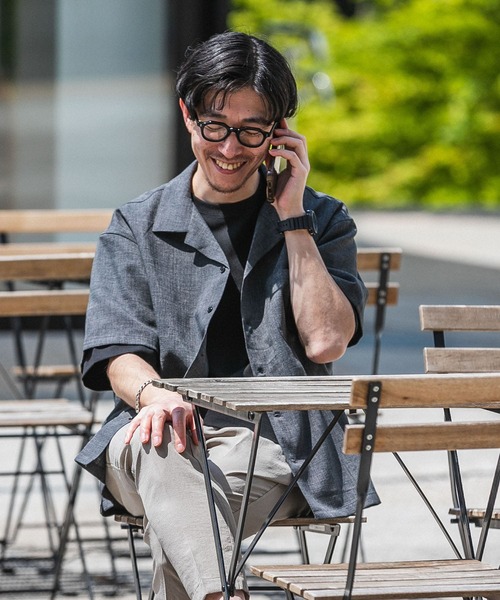 ITEMS URBANRESEARCH（アイテムズ アーバンリサーチ）の「ポリツイル 半袖オープンカラーシャツ（シャツ/ブラウス・メンズ・ベージュ/ネイビー/チャコールグレー・MEDIUM/LARGE）」の2枚目の写真