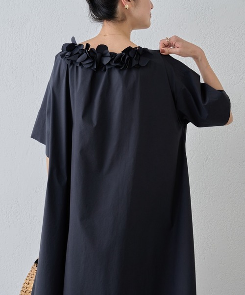 BEARDSLEY（ビアズリー）の「《ビアズリー》後ろ衿花モチーフ 
