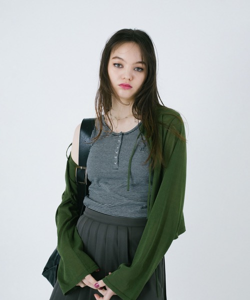 TINA:JOJUN(ティーナジョジュン)の「シアー リボンカーディガン TINA:JOJUN(カーディガン/ボレロ・レディース・アイボリー/カーキ/スモークピンク・M)」の6枚目の写真