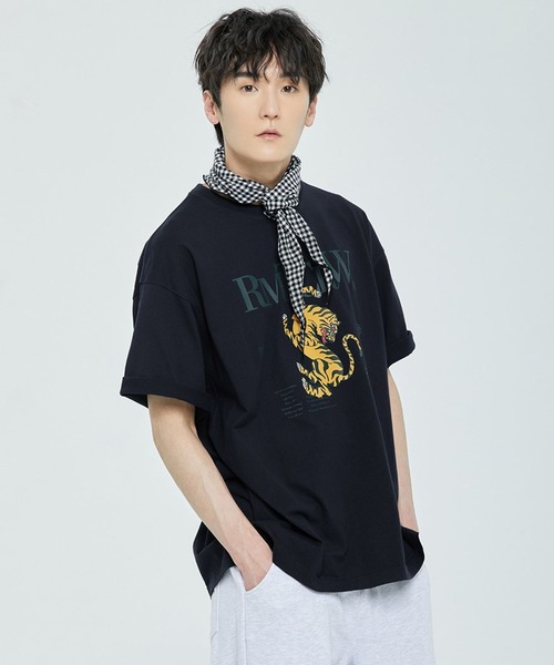 ROMANTIC CROWN(ロマンティッククラウン)の「【UNISEX】ROMANTIC CROWN/タイガーTEE 2194787(Tシャツ/カットソー・レディース・ライトグレー/ネイビー系/チャコール・MEDIUM/LARGE)」の5枚目の写真