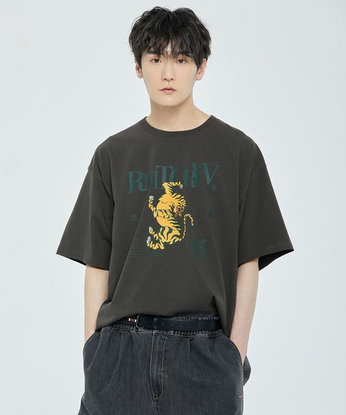 ROMANTIC CROWN(ロマンティッククラウン)の「【UNISEX】ROMANTIC CROWN/タイガーTEE 2194787(Tシャツ/カットソー・レディース・ライトグレー/ネイビー系/チャコール・MEDIUM/LARGE)」の21枚目の写真
