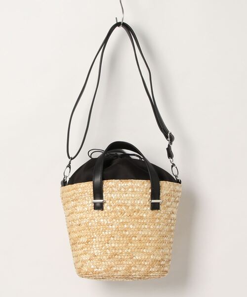 AZUL by moussy(アズールバイマウジー)の「FRONT POCKET BUCKET TOTE BAG/フロントポケットバケットトートバッグ(ショルダーバッグ・レディース・ブラック/キャメル・FREE)」の6枚目の写真