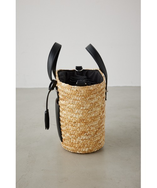 AZUL by moussy(アズールバイマウジー)の「FRONT POCKET BUCKET TOTE BAG/フロントポケットバケットトートバッグ(ショルダーバッグ・レディース・ブラック/キャメル・FREE)」の11枚目の写真