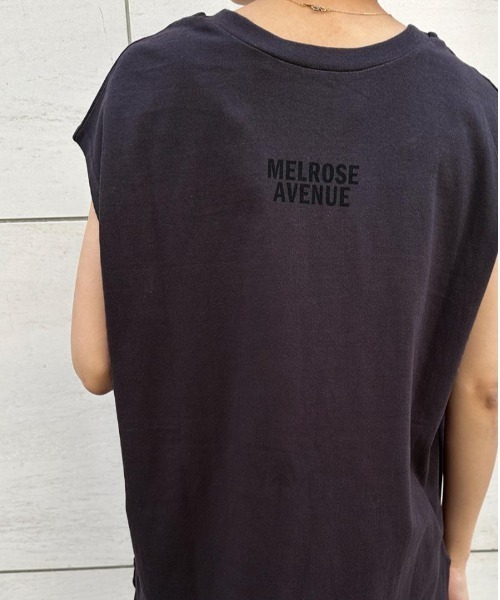 CHIGNON（シニヨン）の「CHIGNON フォトフレンチスリーブTシャツ（Tシャツ/カットソー・レディース・ライトカーキ/ホワイト/チャコールグレー・FREE）」の3枚目の写真