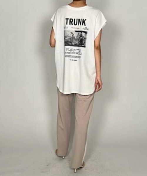 CHIGNON（シニヨン）の「CHIGNON フォトフレンチスリーブTシャツ（Tシャツ/カットソー・レディース・ライトカーキ/ホワイト/チャコールグレー・FREE）」の14枚目の写真