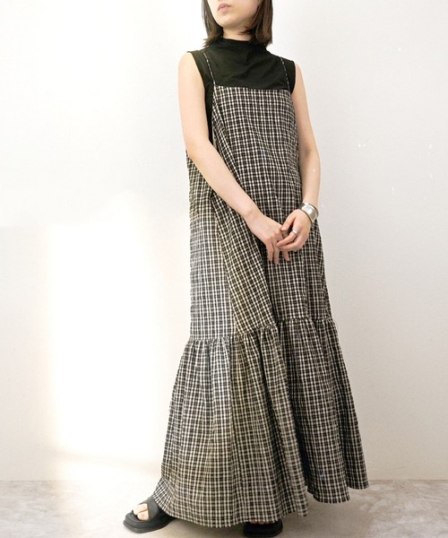 STYLEBLOCK（スタイルブロック）の「先染めチェックキャミワンピース（ワンピース・レディース・ベージュ/ネイビー/ブラック/オレンジ/ブルー・M）」の2枚目の写真