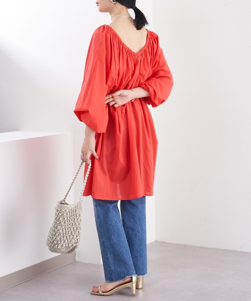 SHENERY(シーナリー)の「ギャザーチュニックワンピース(ワンピース・レディース・ブラック/オレンジ・FREE)」の13枚目の写真