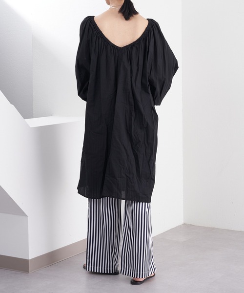 SHENERY(シーナリー)の「ギャザーチュニックワンピース(ワンピース・レディース・ブラック/オレンジ・FREE)」の11枚目の写真