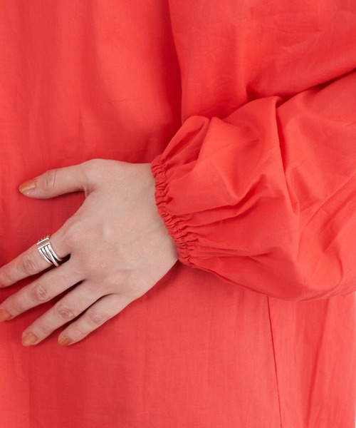 SHENERY(シーナリー)の「ギャザーチュニックワンピース(ワンピース・レディース・ブラック/オレンジ・FREE)」の17枚目の写真