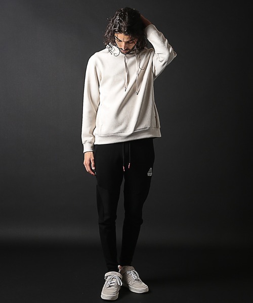 RATTLE TRAP(ラトルトラップ)の「ストレッチフェイクスウェードポンチパーカー(パーカー・メンズ・ホワイト/ベージュ/ブルー・LL/L/M)」の4枚目の写真