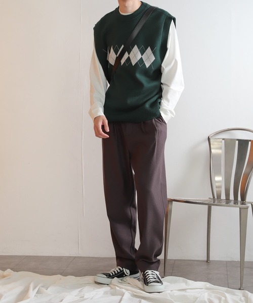 SENSE OF PLACE by URBAN RESEARCH（センスオブプレイスバイアーバンリサーチ）の「『ユニセックス』アーガイルニットベスト（ベスト・メンズ・ブラック/ライトベージュ/グリーン・MEDIUM/LARGE）」の9枚目の写真