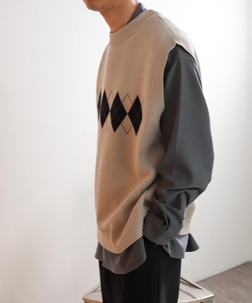 SENSE OF PLACE by URBAN RESEARCH（センスオブプレイスバイアーバンリサーチ）の「『ユニセックス』アーガイルニットベスト（ベスト・メンズ・ブラック/ライトベージュ/グリーン・MEDIUM/LARGE）」の13枚目の写真