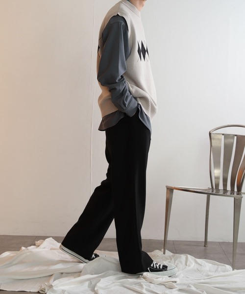 SENSE OF PLACE by URBAN RESEARCH（センスオブプレイスバイアーバンリサーチ）の「『ユニセックス』アーガイルニットベスト（ベスト・メンズ・ブラック/ライトベージュ/グリーン・MEDIUM/LARGE）」の18枚目の写真