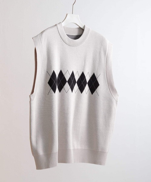 SENSE OF PLACE by URBAN RESEARCH（センスオブプレイスバイアーバンリサーチ）の「『ユニセックス』アーガイルニットベスト（ベスト・メンズ・ブラック/ライトベージュ/グリーン・MEDIUM/LARGE）」の19枚目の写真