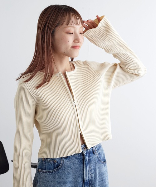 w closet（ダブルクローゼット）の「フレアスリーブジップアップ