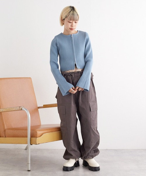 w closet（ダブルクローゼット）の「フレアスリーブジップアップ