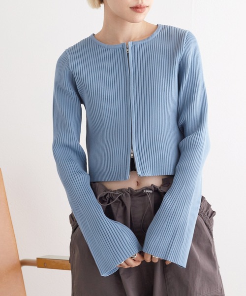 w closet（ダブルクローゼット）の「フレアスリーブジップアップ