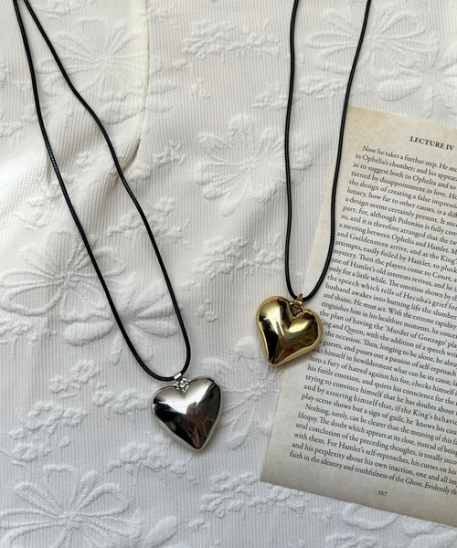cuorequal（クオレコール）の「ビッグハートネックレス（ネックレス・レディース・ゴールド/シルバー・FREE）」の3枚目の写真