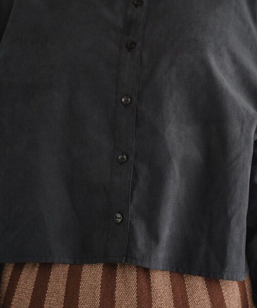 RETRO GIRL（レトロガール）の「起毛袖シャーリングSH（シャツ/ブラウス・レディース・ブラック/ライトベージュ/ブルー・FREE）」の6枚目の写真