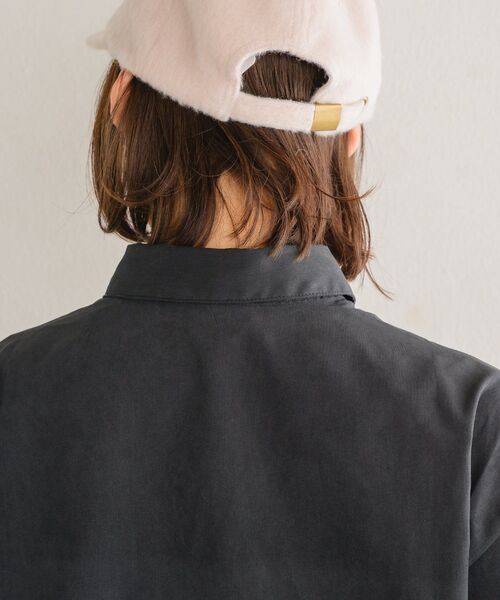 RETRO GIRL（レトロガール）の「起毛袖シャーリングSH（シャツ/ブラウス・レディース・ブラック/ライトベージュ/ブルー・FREE）」の9枚目の写真