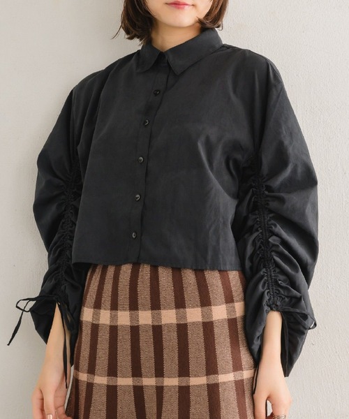 RETRO GIRL（レトロガール）の「起毛袖シャーリングSH（シャツ/ブラウス・レディース・ブラック/ライトベージュ/ブルー・FREE）」の17枚目の写真