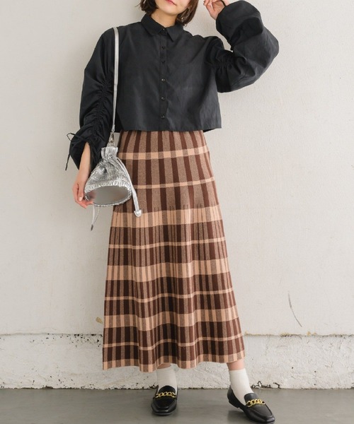 RETRO GIRL（レトロガール）の「起毛袖シャーリングSH（シャツ/ブラウス・レディース・ブラック/ライトベージュ/ブルー・FREE）」の20枚目の写真