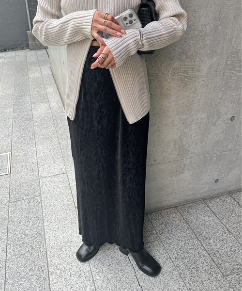 feepur（フェピュール）の「【TALLサイズあり】ベロアランダムプリーツナロースカート（スカート・レディース・グレー/ブラック/アイボリー・TALL/MEDIUM）」の10枚目の写真