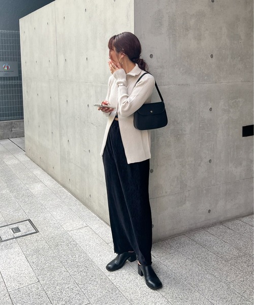 feepur（フェピュール）の「【TALLサイズあり】ベロアランダムプリーツナロースカート（スカート・レディース・グレー/ブラック/アイボリー・TALL/MEDIUM）」の11枚目の写真