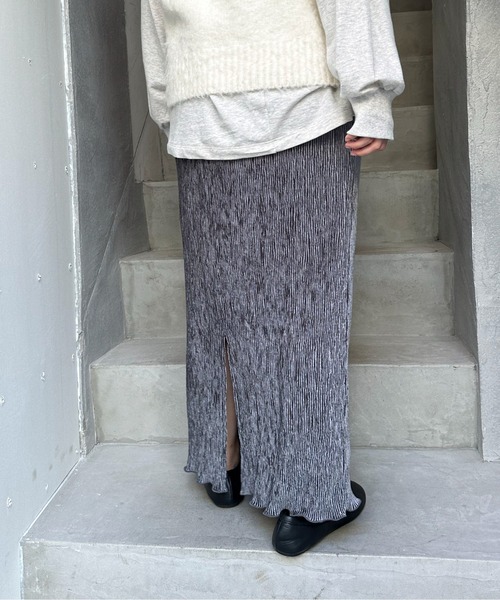 feepur（フェピュール）の「【TALLサイズあり】ベロアランダムプリーツナロースカート（スカート・レディース・グレー/ブラック/アイボリー・TALL/MEDIUM）」の19枚目の写真