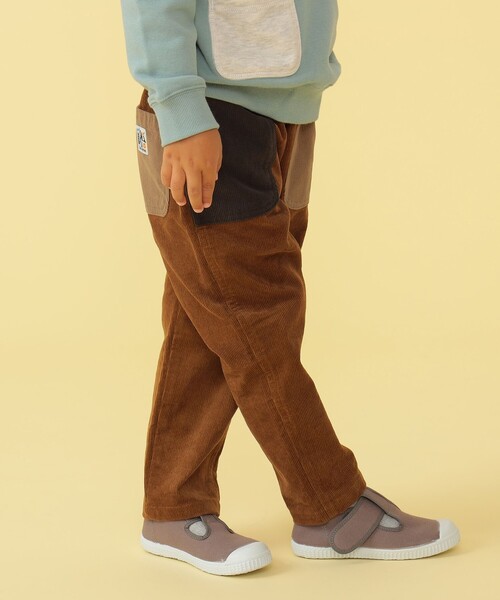 BEAMS mini（ビームスミニ）の「BEAMS mini / アウトドア コーデュロイパンツ 23FW（90～150cm）（その他パンツ・キッズ・チャコールグレー/ライトブラウン・130/120/110/100/90/140/150）」の4枚目の写真