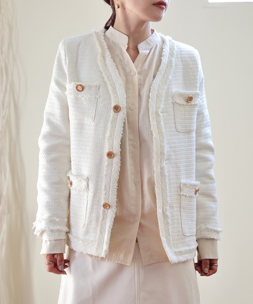 ULEULA（ウルア）の「ツイードジャケット/Vネックノーカラージャケット（ノーカラージャケット・レディース・アイボリー/ブラック・FREE）」の3枚目の写真