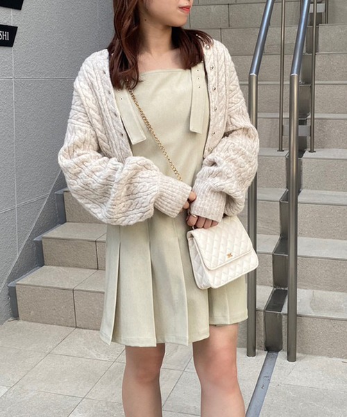one after another NICE CLAUP(ワンアフターアナザーナイスクラップ)の「ワンポイント刺繍金ボタンカーディガン(カーディガン/ボレロ・レディース・ラベンダー/オフホワイト/ベージュ/ブラック・FREE)」の19枚目の写真