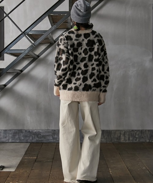 GEVS.(ジェイヴィス)の「<大きいサイズ> レオパードジャガードニットプルオーバー GEVS.(ニット/セーター・レディース・グレー系/ベージュ系・3L/5L/4L/LL/L)」の16枚目の写真