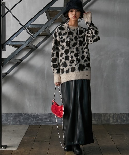 GEVS.(ジェイヴィス)の「<大きいサイズ> レオパードジャガードニットプルオーバー GEVS.(ニット/セーター・レディース・グレー系/ベージュ系・3L/5L/4L/LL/L)」の12枚目の写真