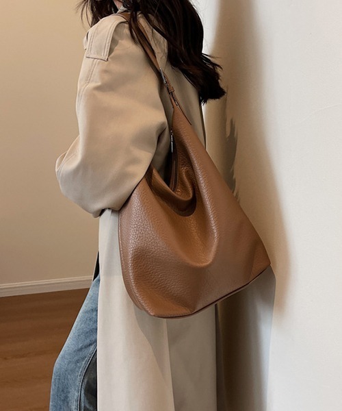 c.u.l（シーユーエル）の「PUレザー シンプルショルダーバッグ cula732（ショルダーバッグ・レディース・ブラック/ブラウン/アイボリー・FREE）」の12枚目の写真