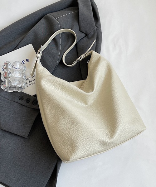 c.u.l（シーユーエル）の「PUレザー シンプルショルダーバッグ cula732（ショルダーバッグ・レディース・ブラック/ブラウン/アイボリー・FREE）」の17枚目の写真