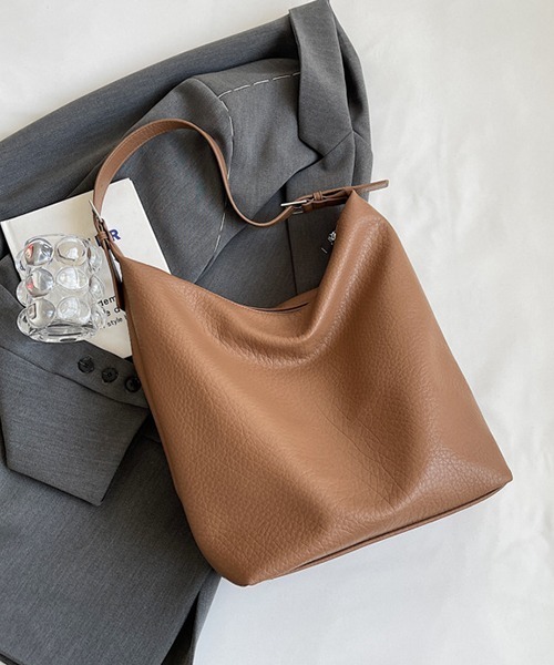 c.u.l（シーユーエル）の「PUレザー シンプルショルダーバッグ cula732（ショルダーバッグ・レディース・ブラック/ブラウン/アイボリー・FREE）」の21枚目の写真