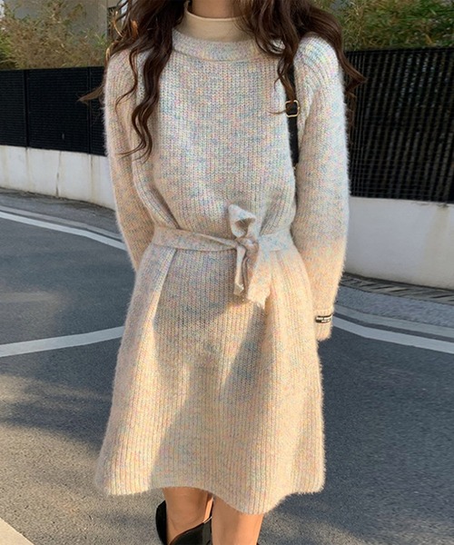 ENLIKE(エンリケ)の「マルチカラーニットワンピ(ワンピース・レディース・ブルー系その他/グレー系その他/ホワイト系その他・FREE)」の2枚目の写真