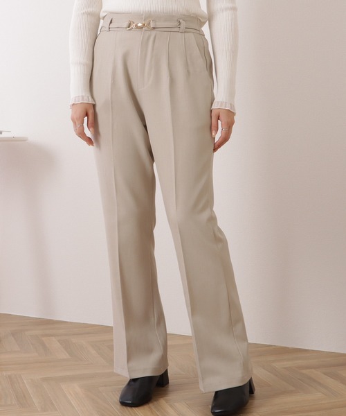セール】ビットベルト付きセンタープレスフレアパンツ