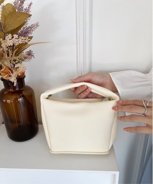 thank U more（サンキューモア）の「２WAY エコレザーワンショルダーミニＢＡＧ（ショルダーバッグ・レディース・ブラック/アイボリー・FREE）」の7枚目の写真